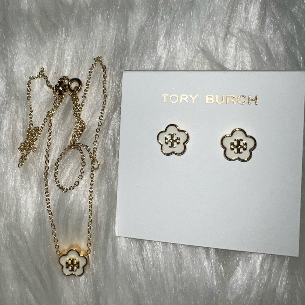Tory Burch Kira Flower Stud and Necklace 🌼✨